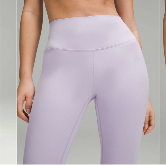 LULULEMON Align High-Rise Crop 23"
Lilac Ether NWOT - Picture 3 of 7